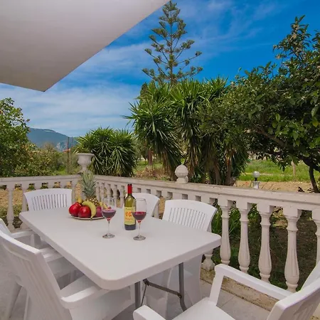 En Elladi * Alykanas (Zakynthos)